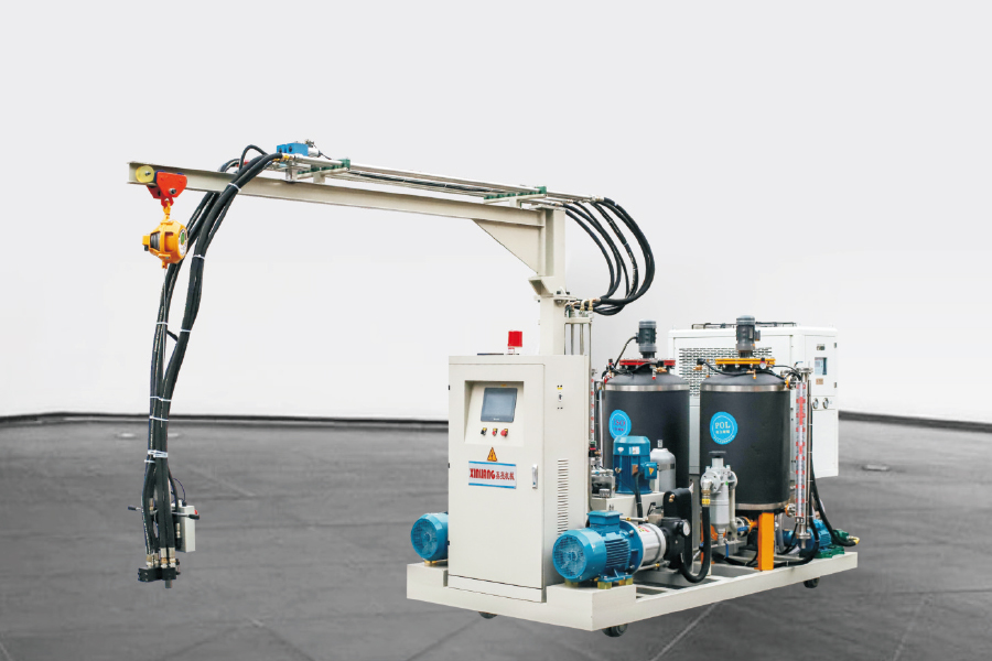 Máy phun áp suất cao polyurethane di động hai thành phần với đường đua Máy phun áp suất cao polyurethane di động hai thành phần với đường đua